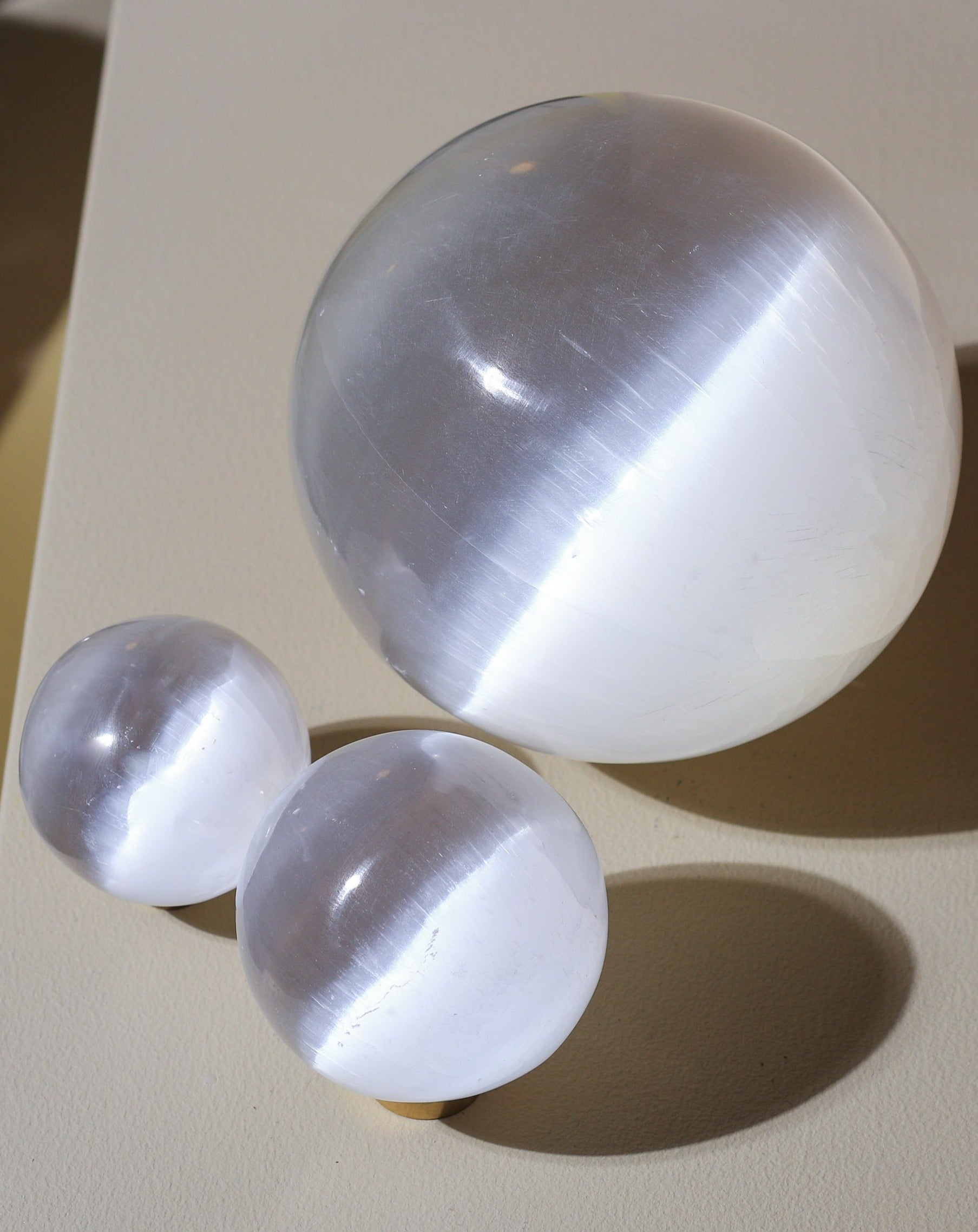 Selenite sphere