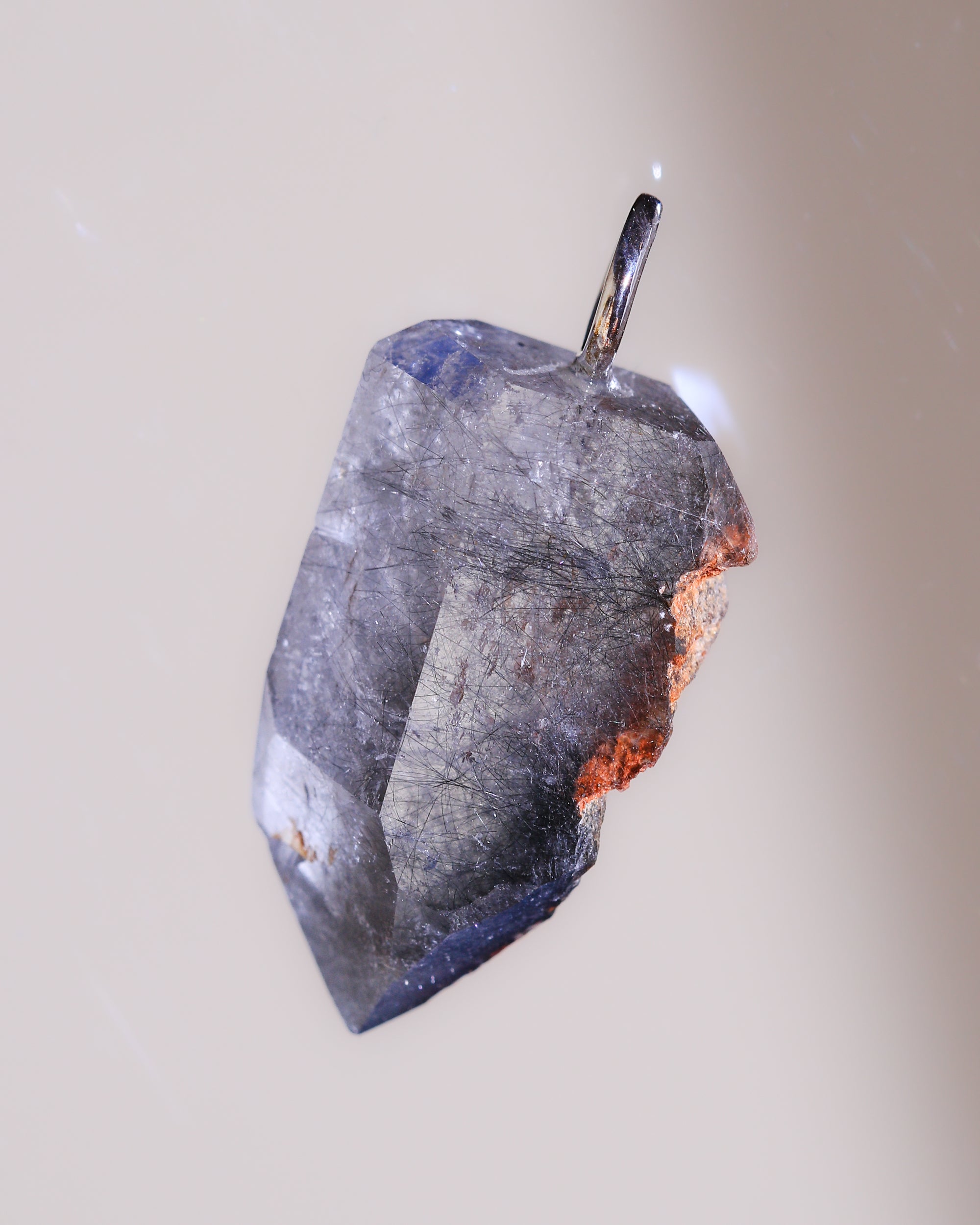 Pendentif en quartz rutile, pièce unique