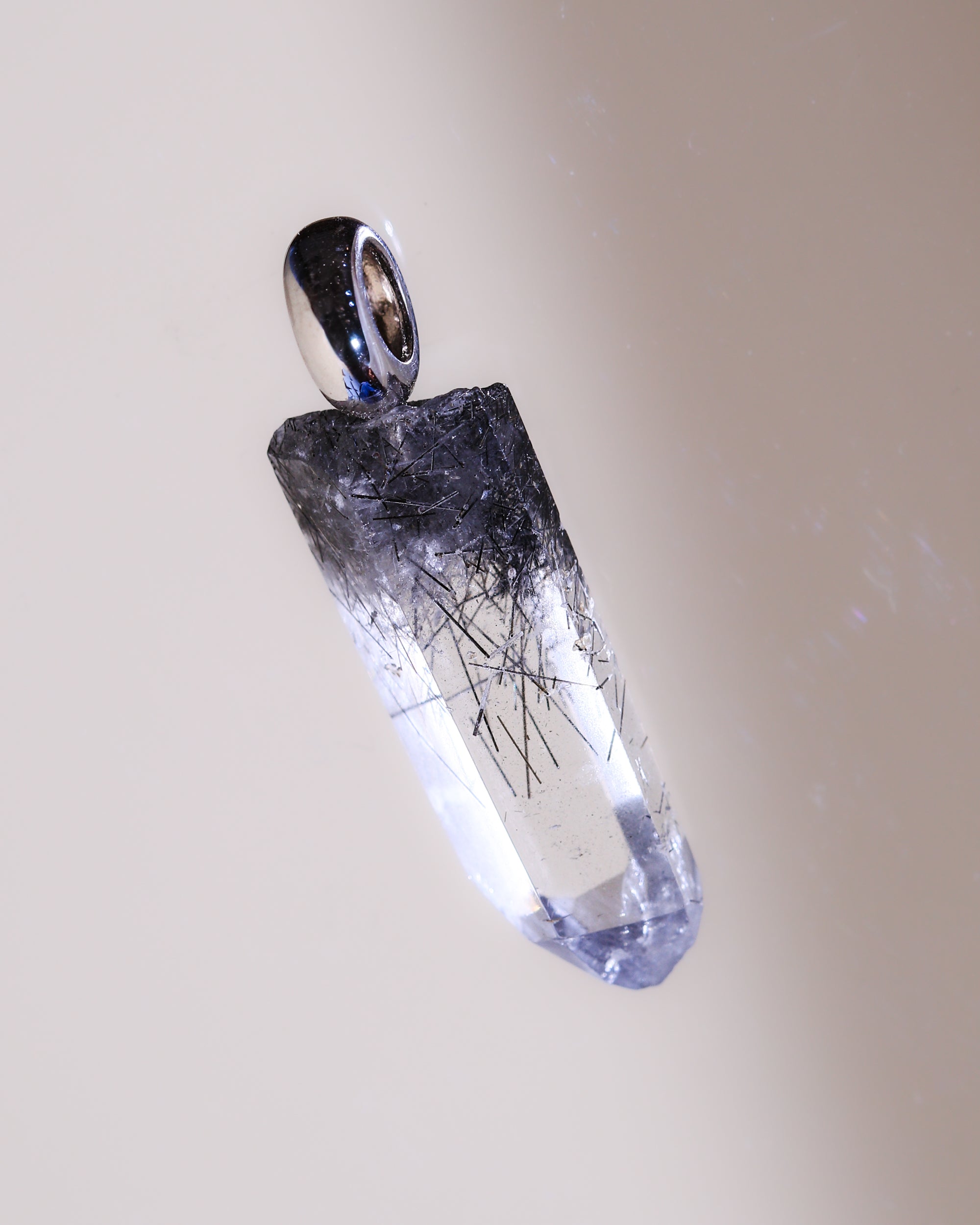Pendentif en quartz rutile, pièce unique