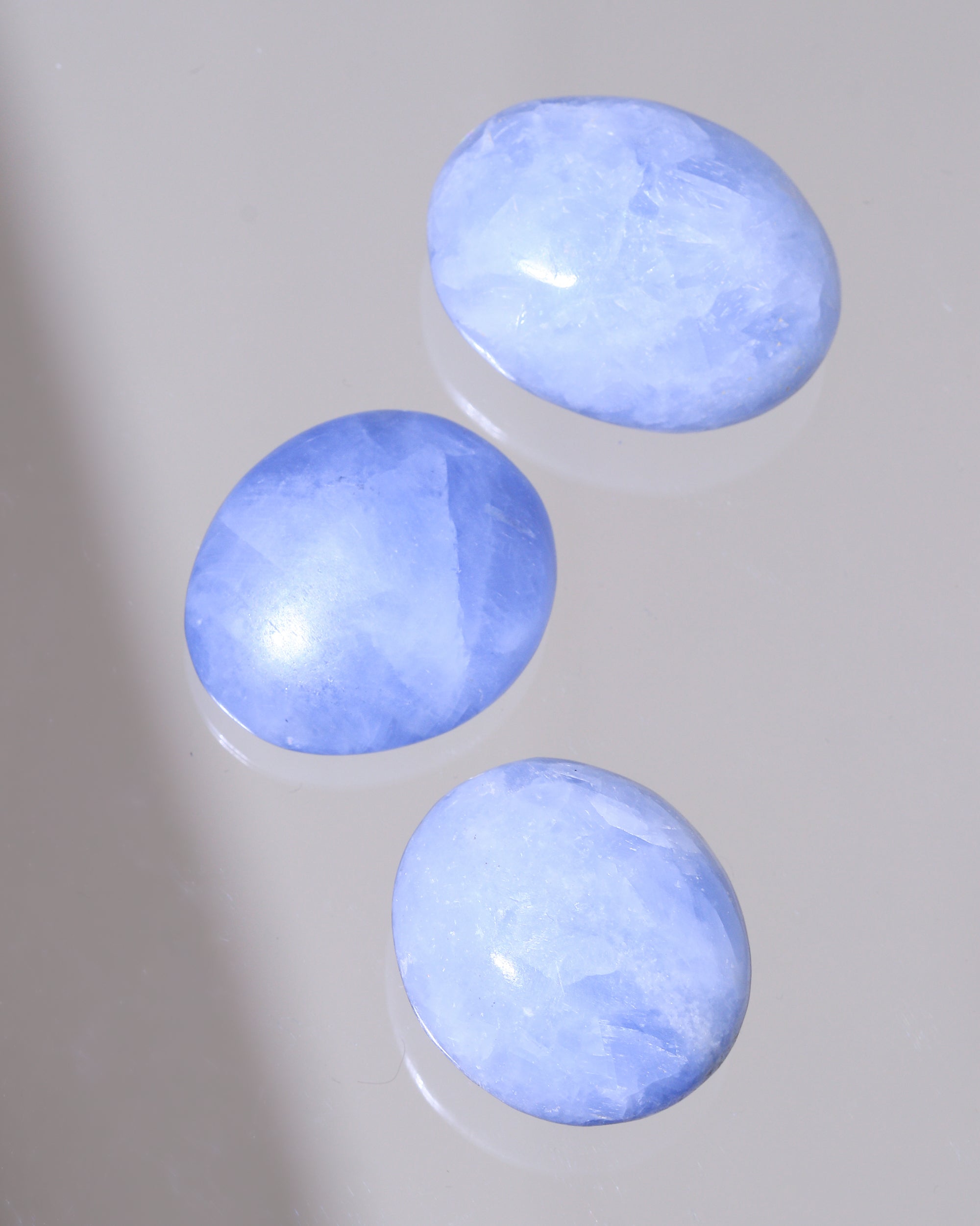 Blaucalcit Taschenstein