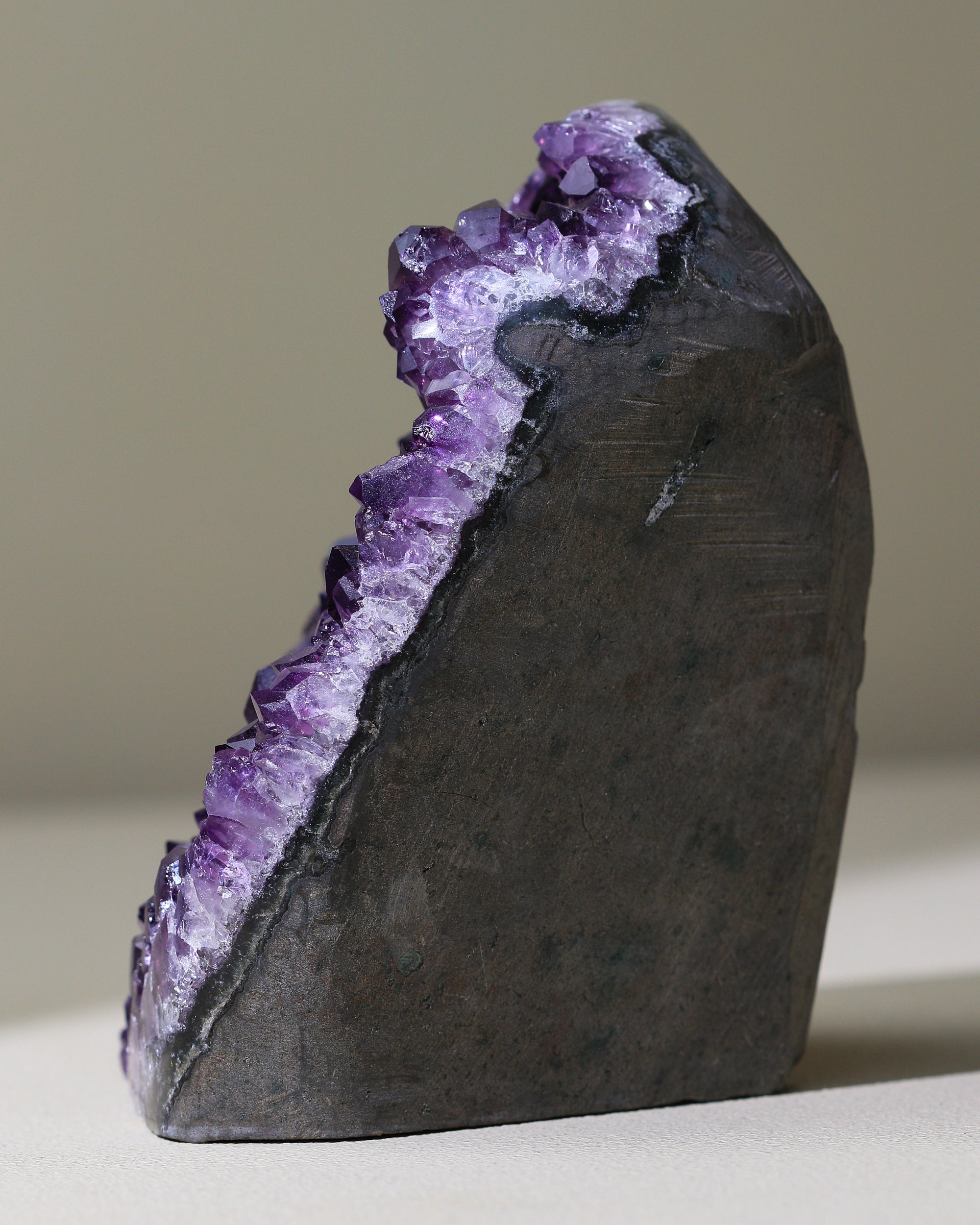 großer Amethyst Kristall, Einzelstück