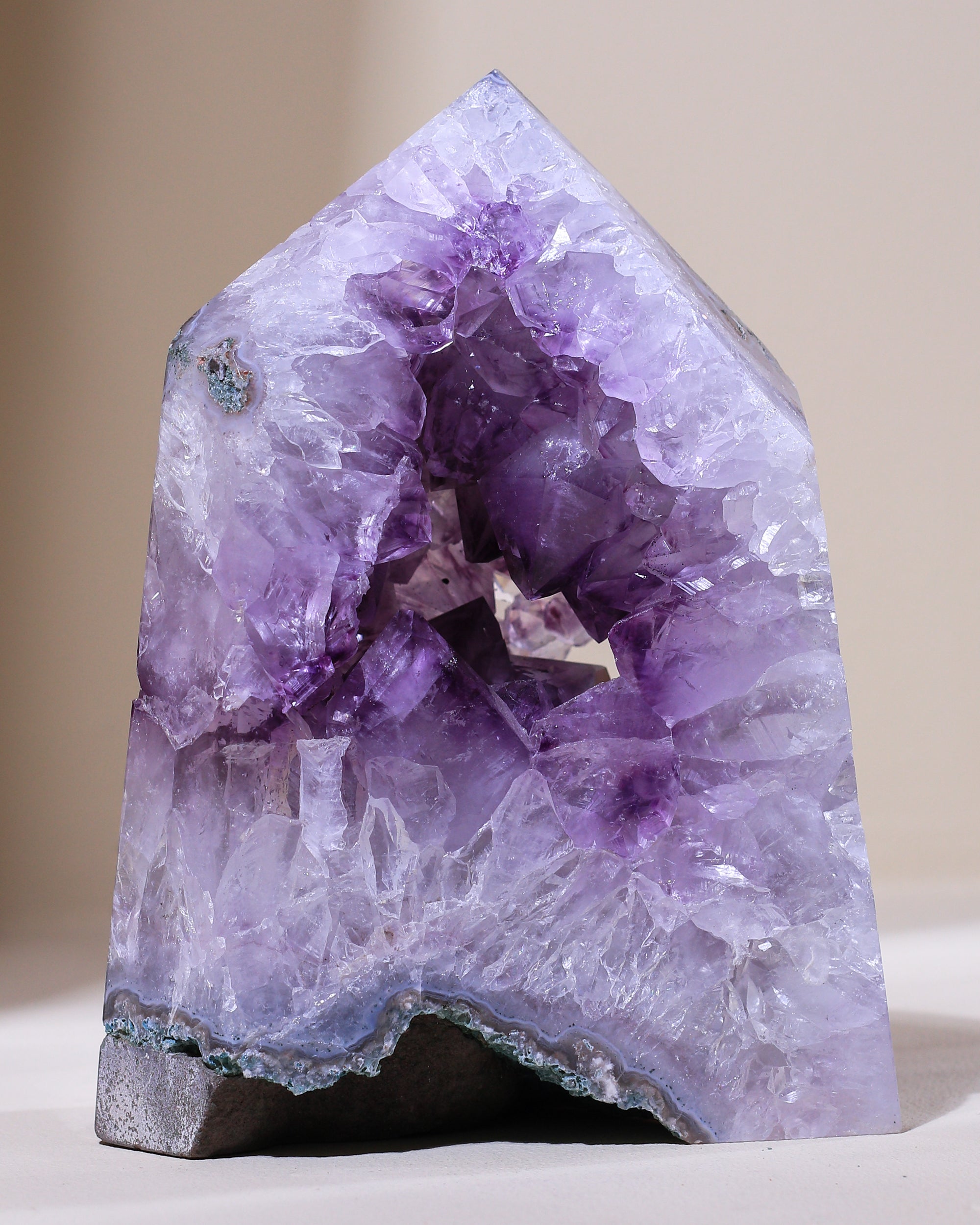 XL Amethyst Spitze, Einzelstück
