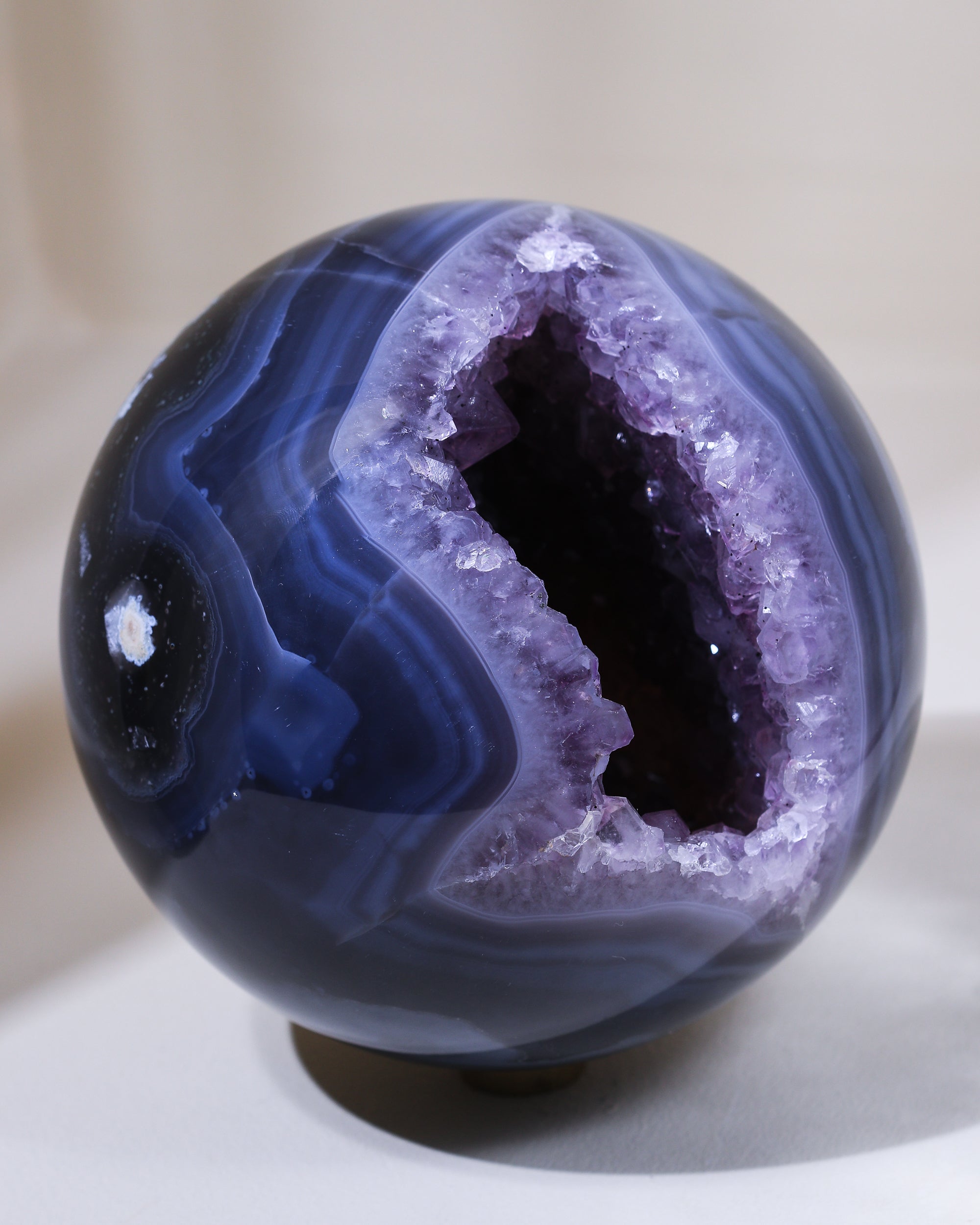 große Amethyst-Achat Kugel, Einzelstück