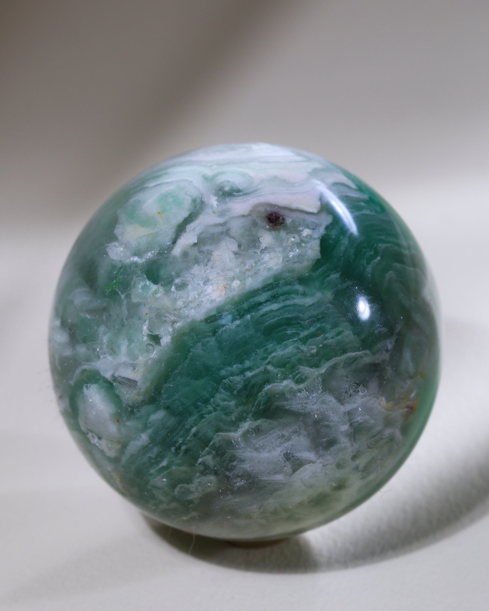 Fluorit Kugel (Seidenfluorit), Einzelstück