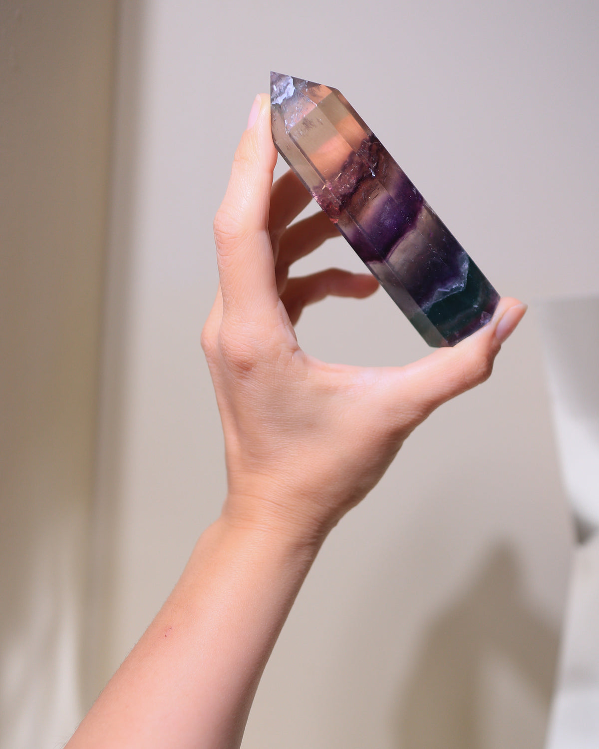 Regenbogen Fluorit Spitze, Einzelstück