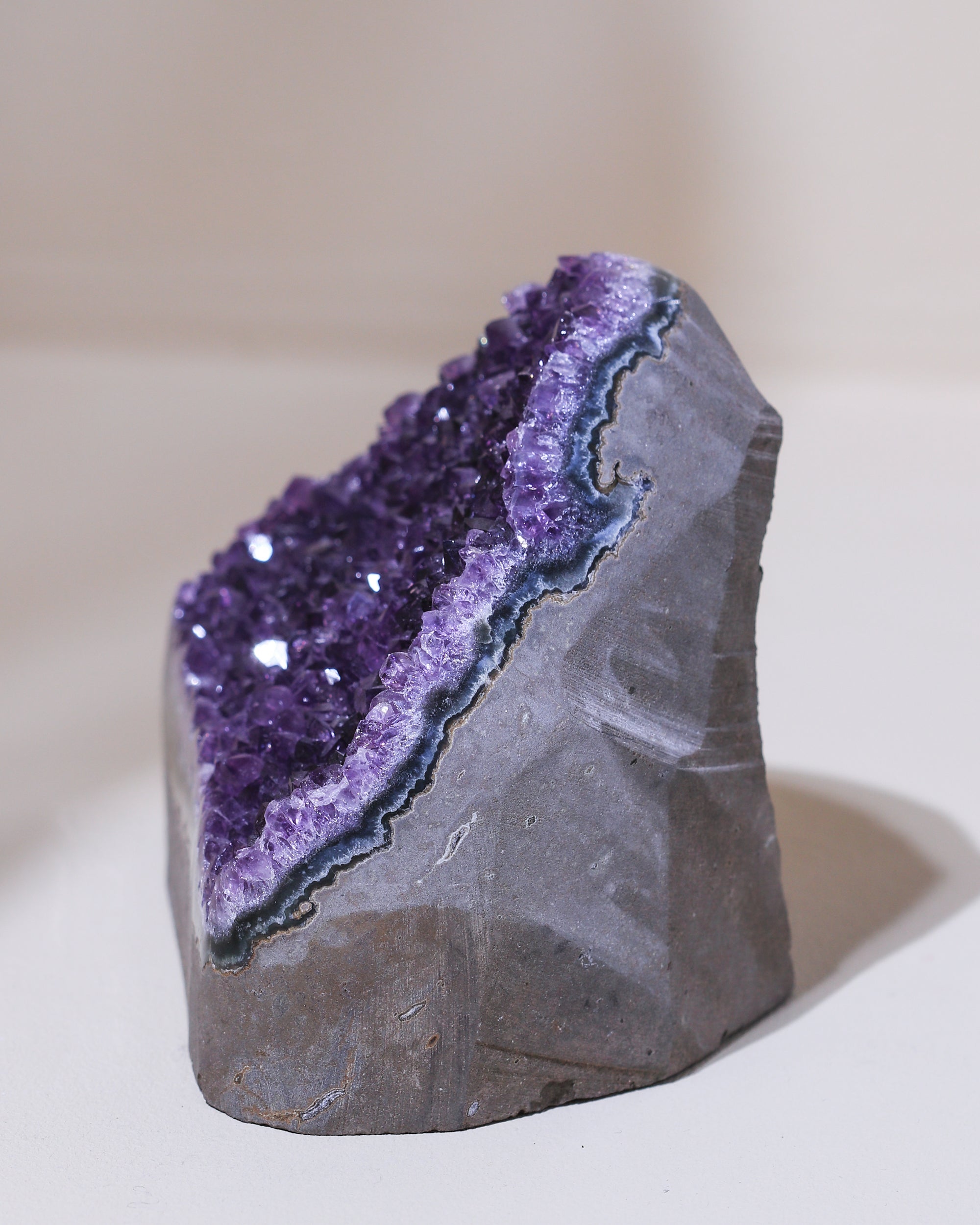 großer Amethyst Kristall, Einzelstück