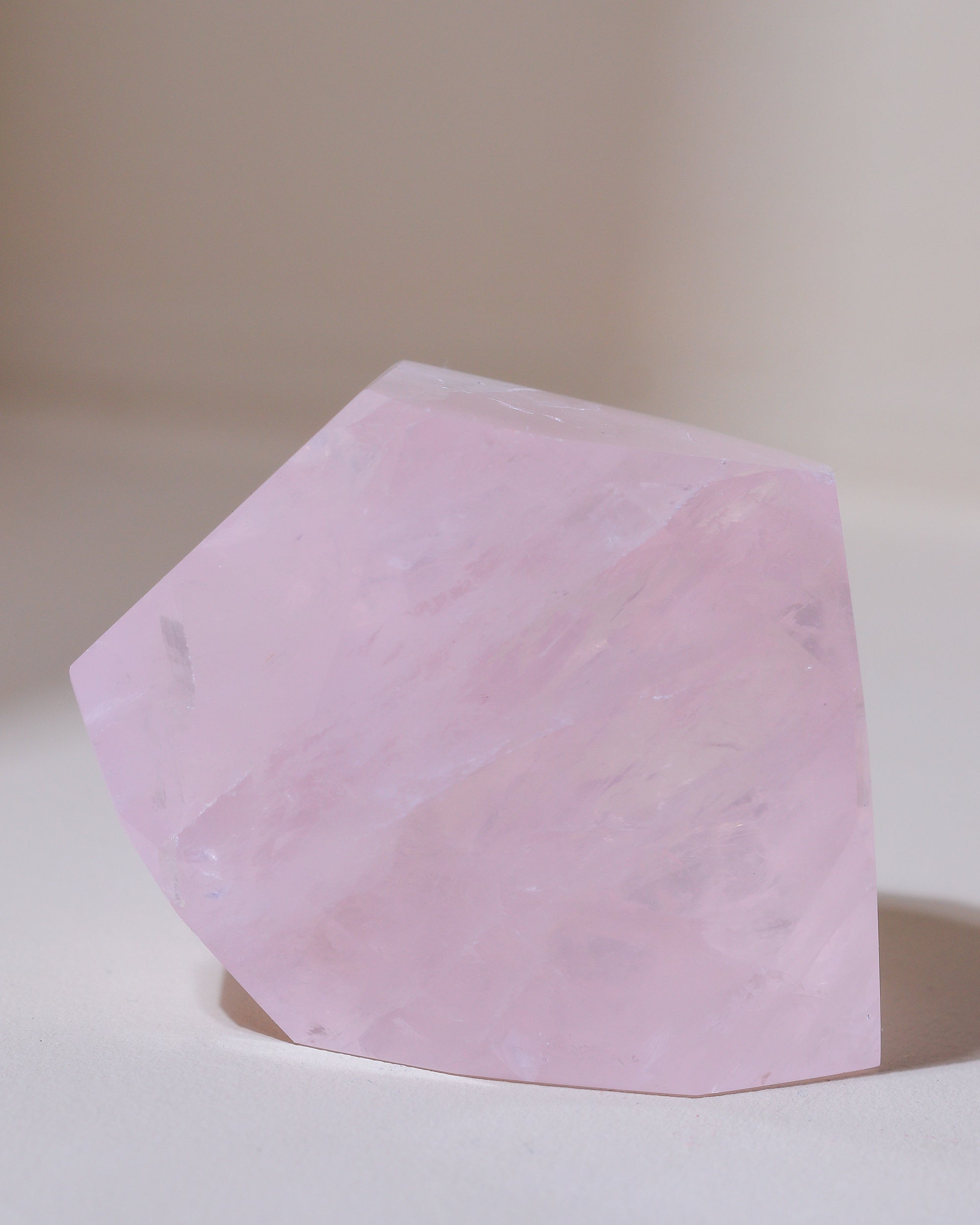 Rosenquarz Freiform ("Dream Rose Quartz"), Einzelstück