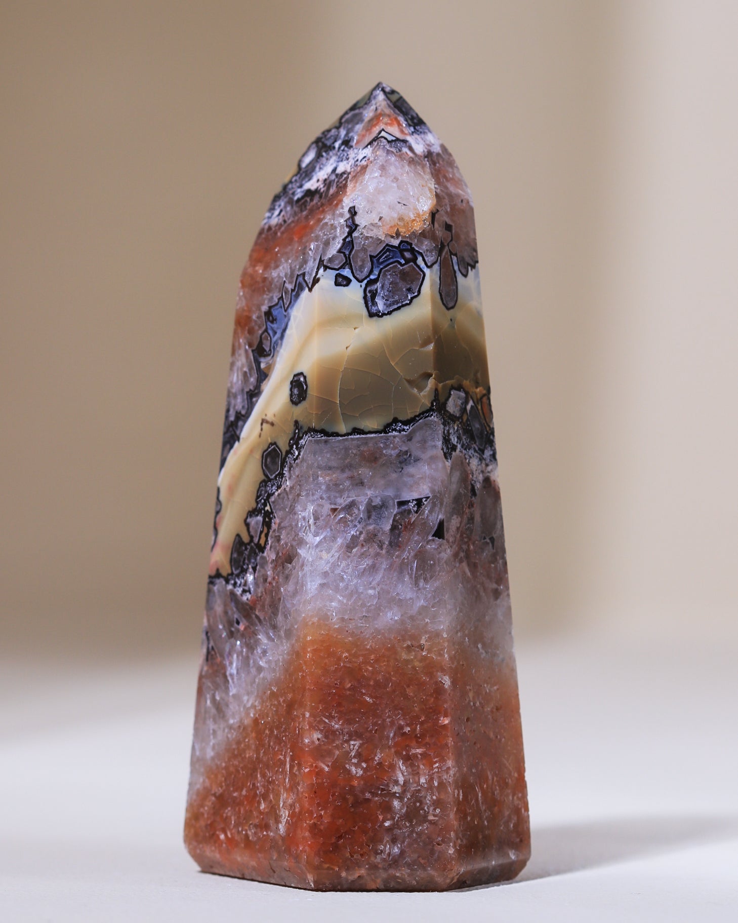 Mosaikquarz Spitze, Einzelstück