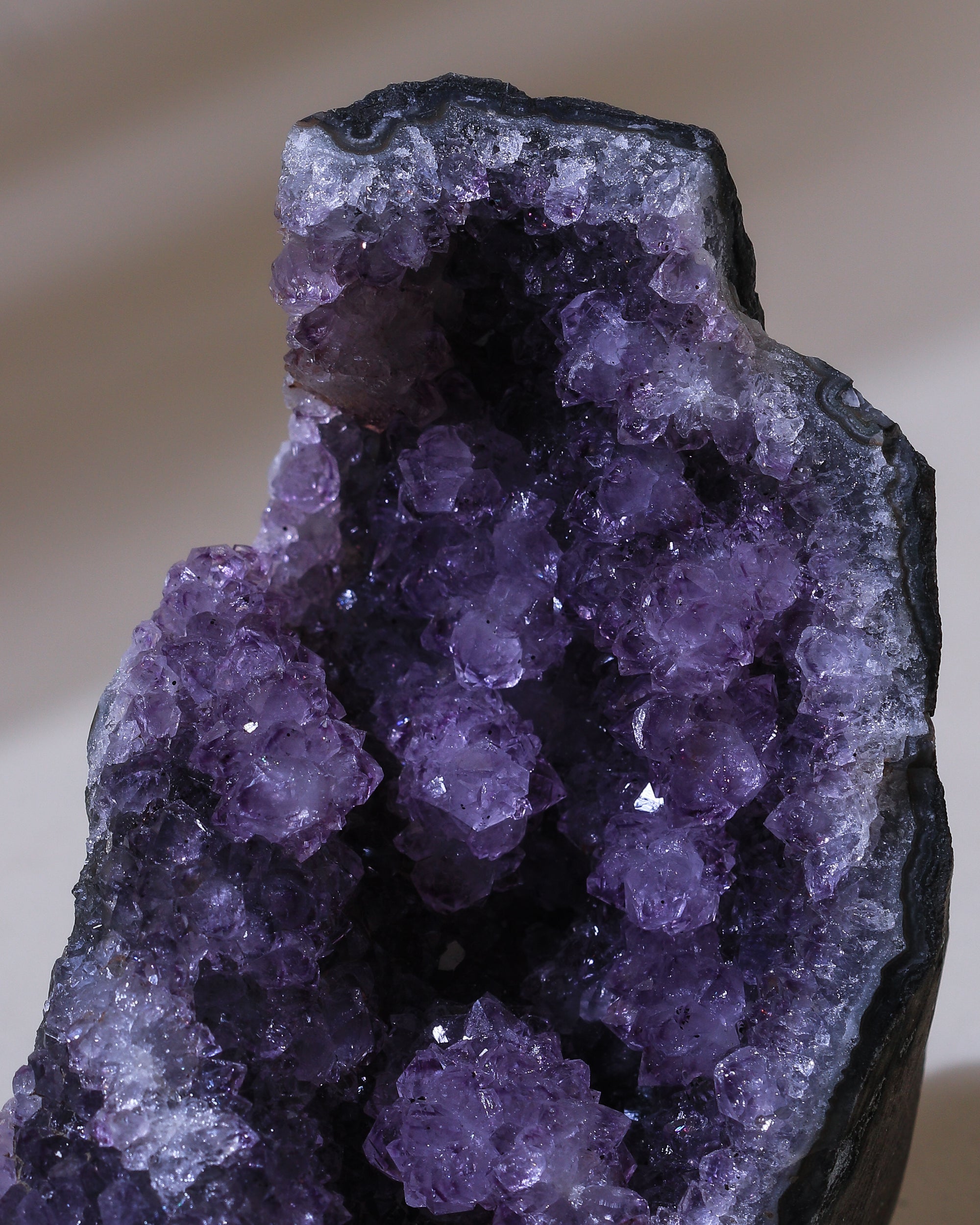 Stalaktit-Amethyst Kristall, Einzelstück