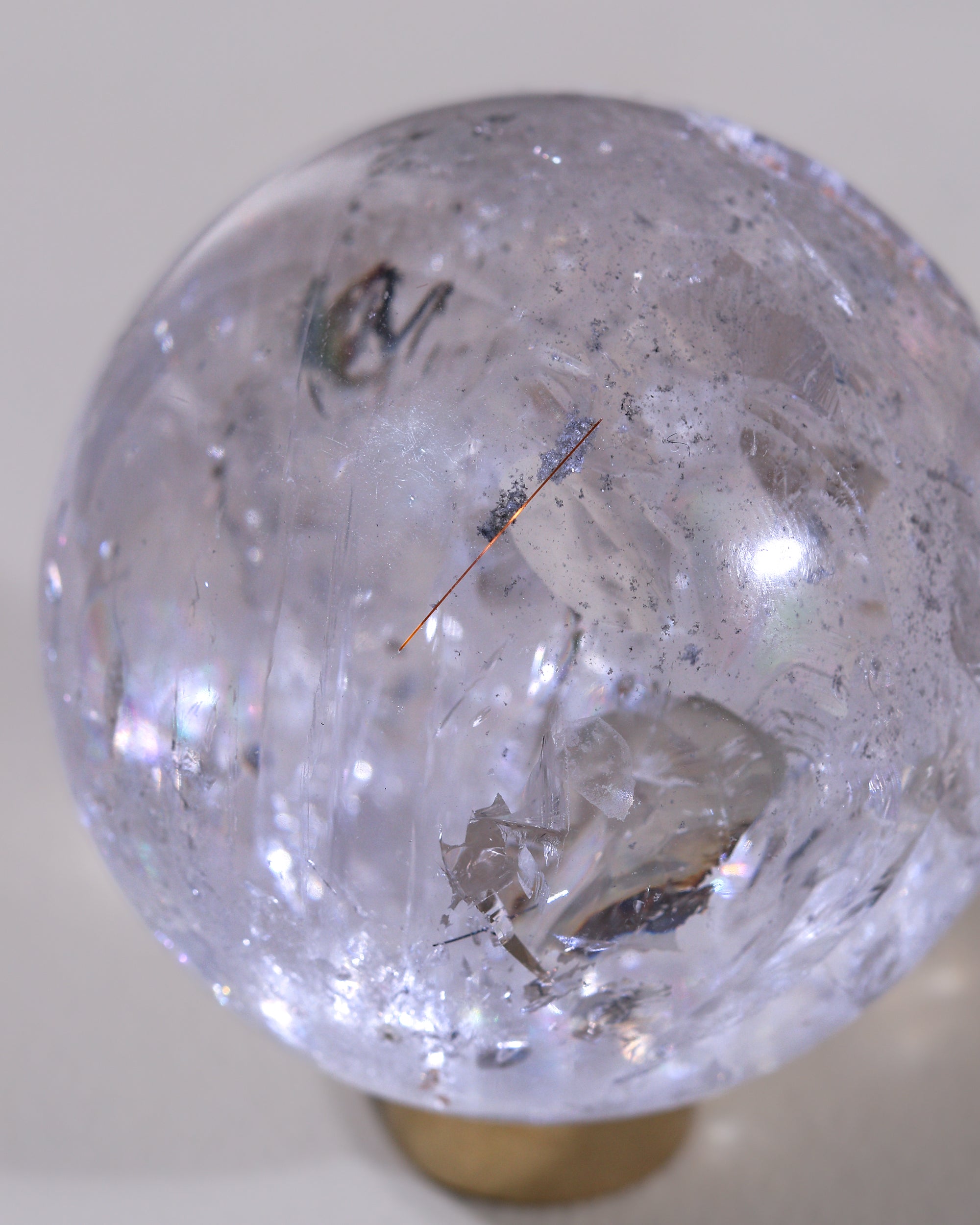 Bergkristall / Rutilquarz Kugel, Einzelstück