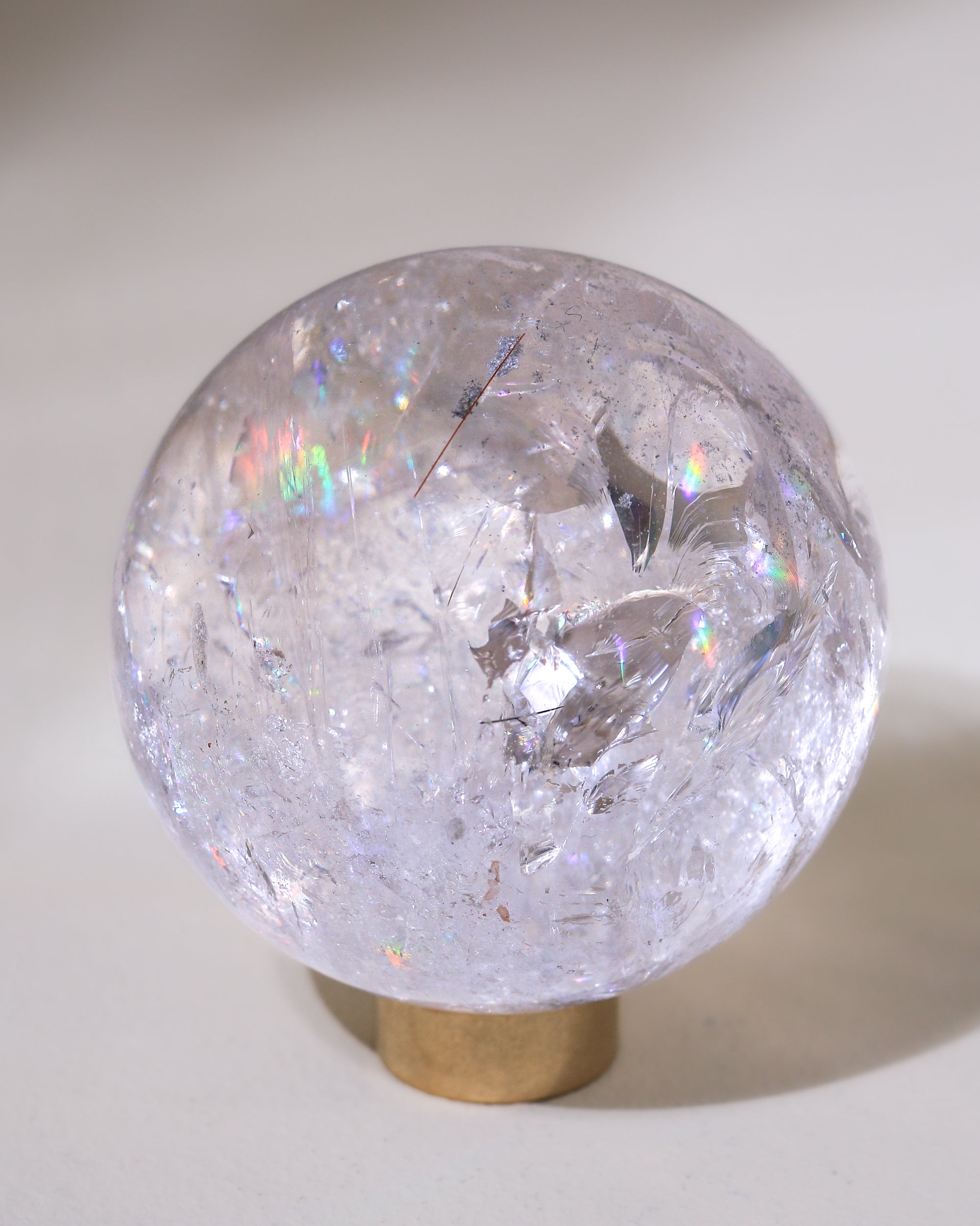 Bergkristall / Rutilquarz Kugel, Einzelstück