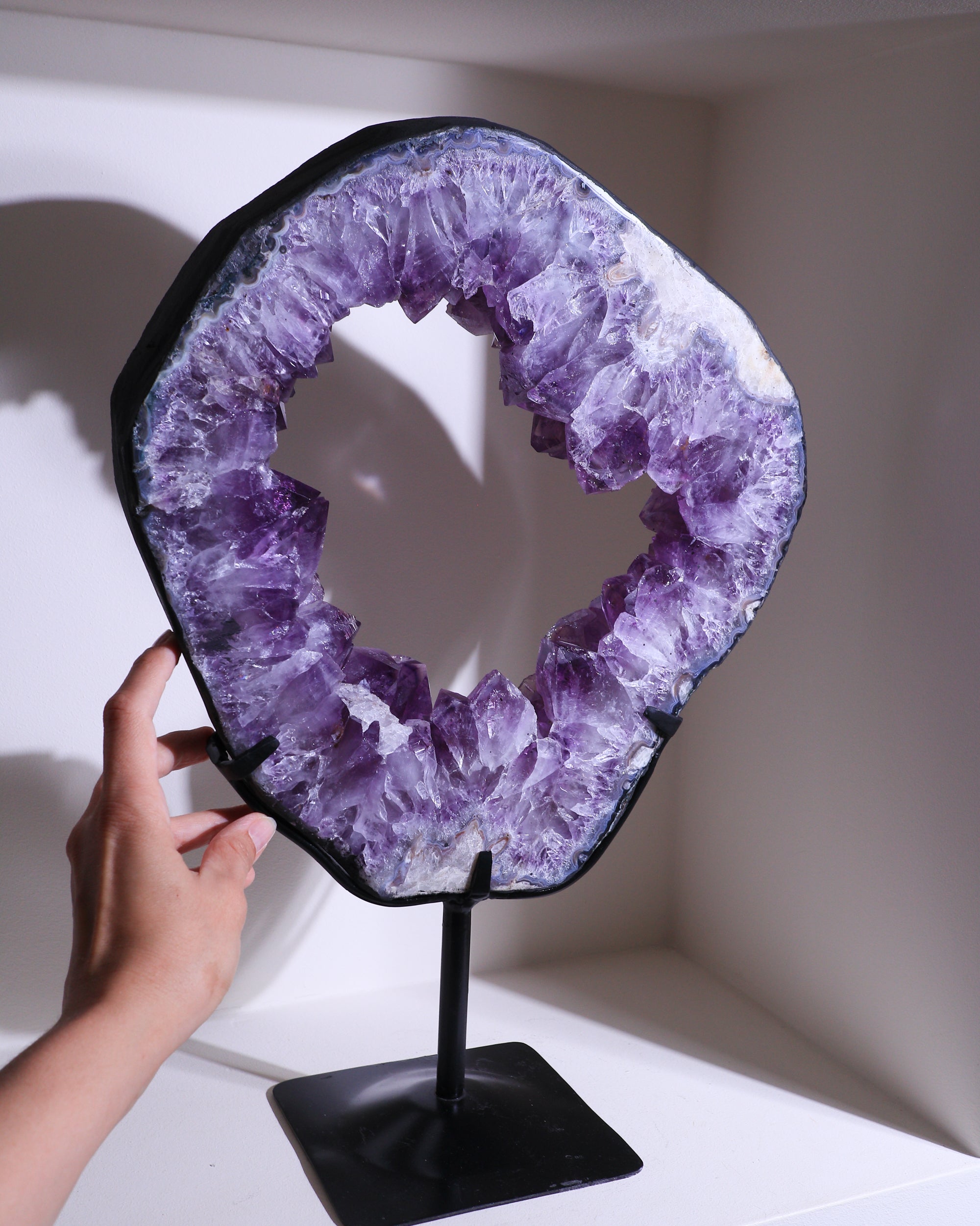 Amethyst auf Ständer, Einzelstück