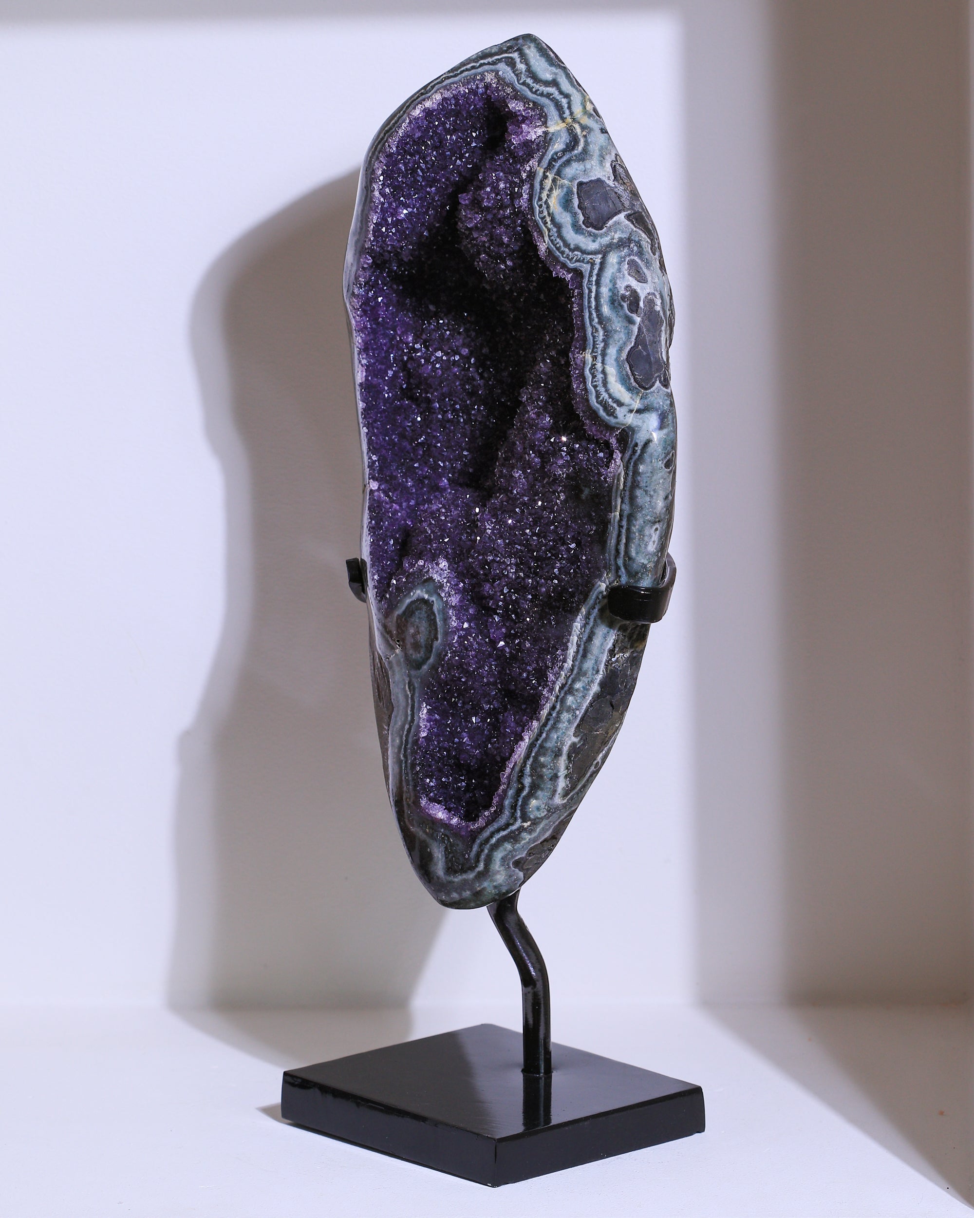 Amethyst auf Ständer, Einzelstück