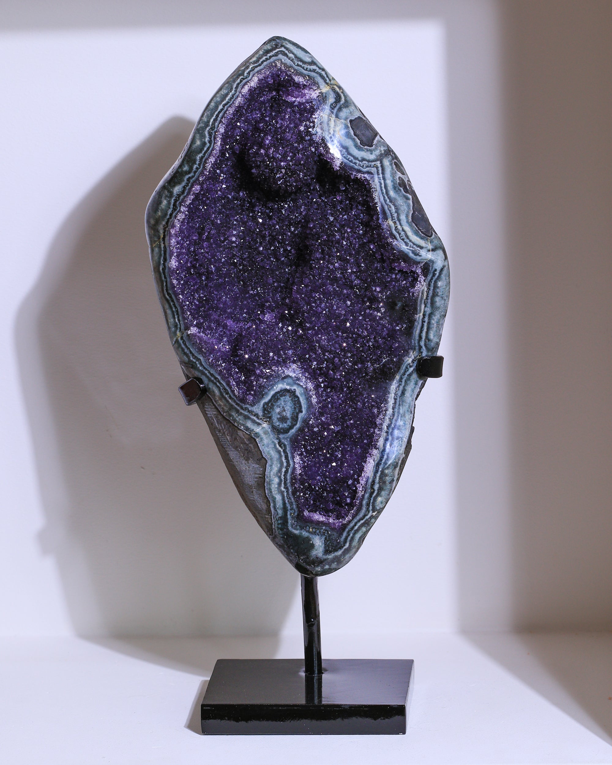 Amethyst auf Ständer, Einzelstück