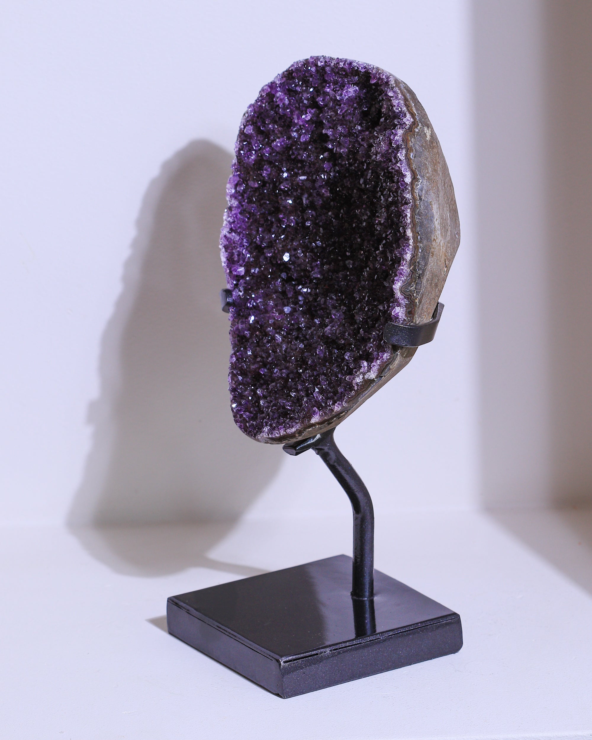 Amethyst auf Ständer, Einzelstück