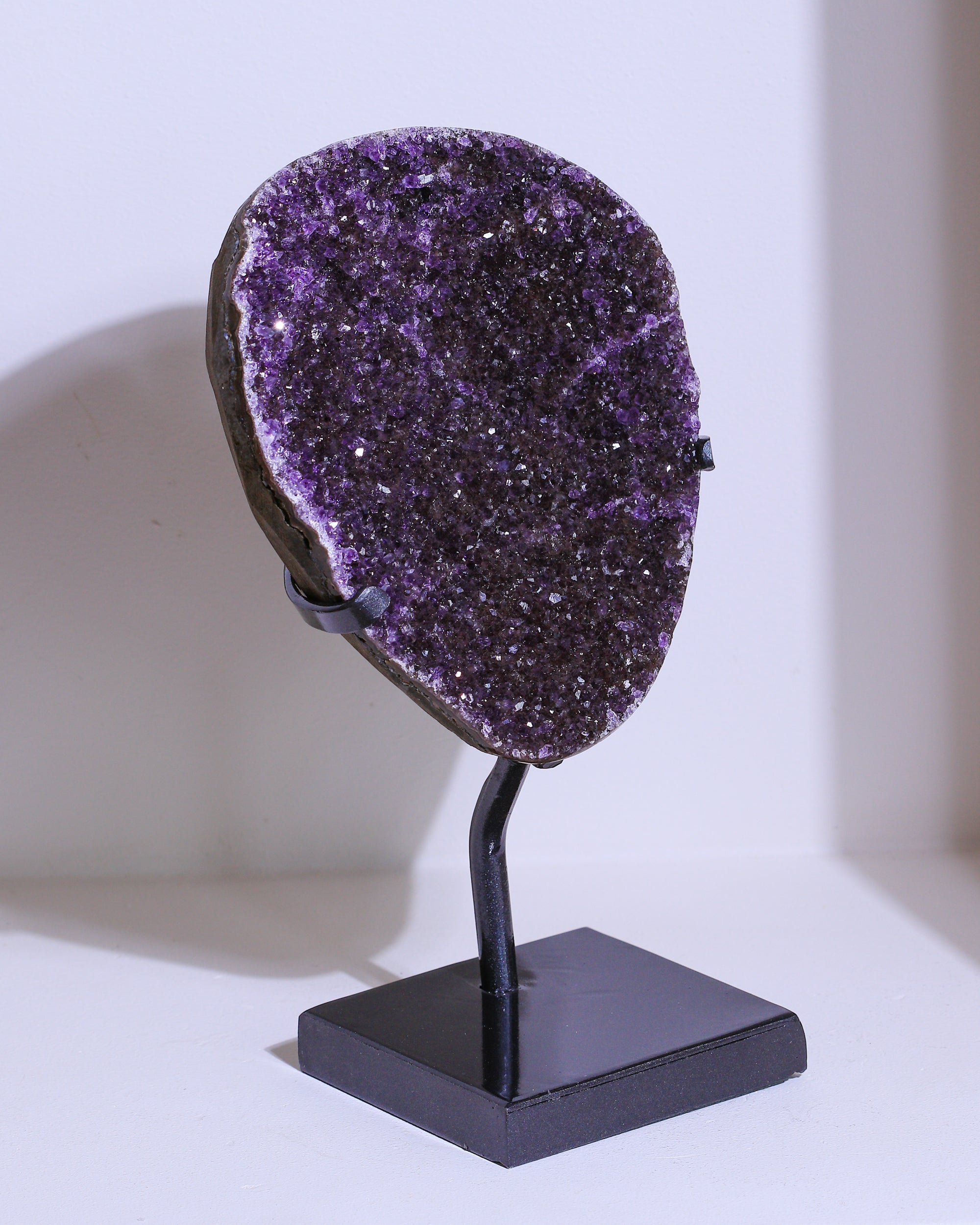 Amethyst auf Ständer, Einzelstück