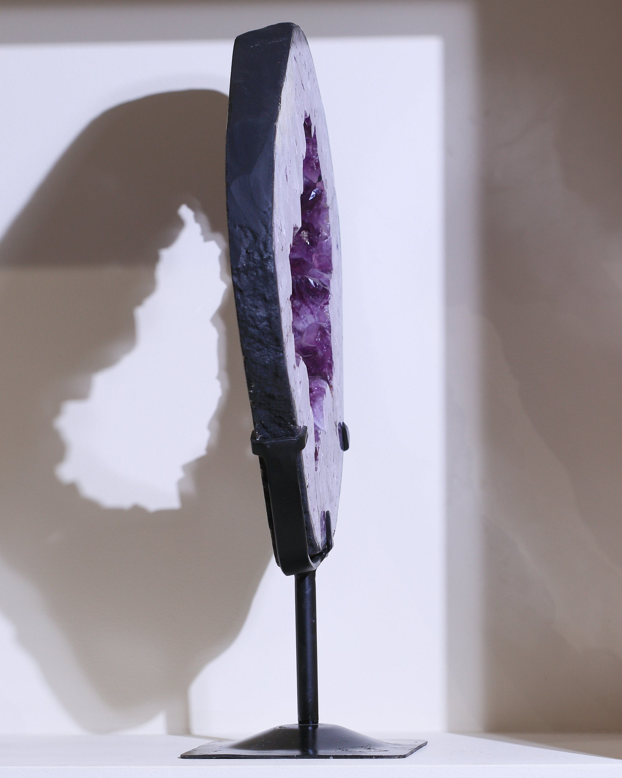 Amethyst auf Ständer, Einzelstück