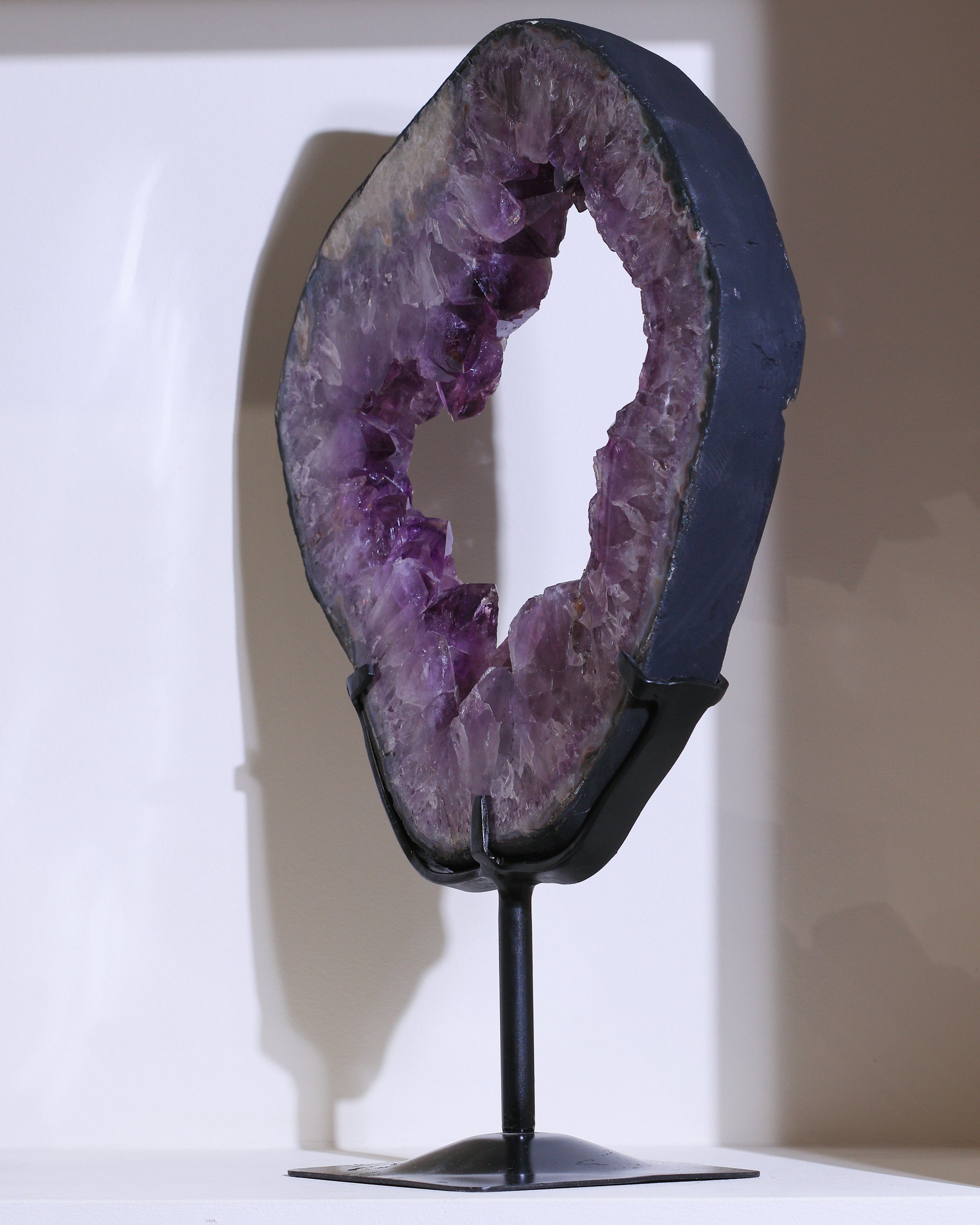 Amethyst auf Ständer, Einzelstück