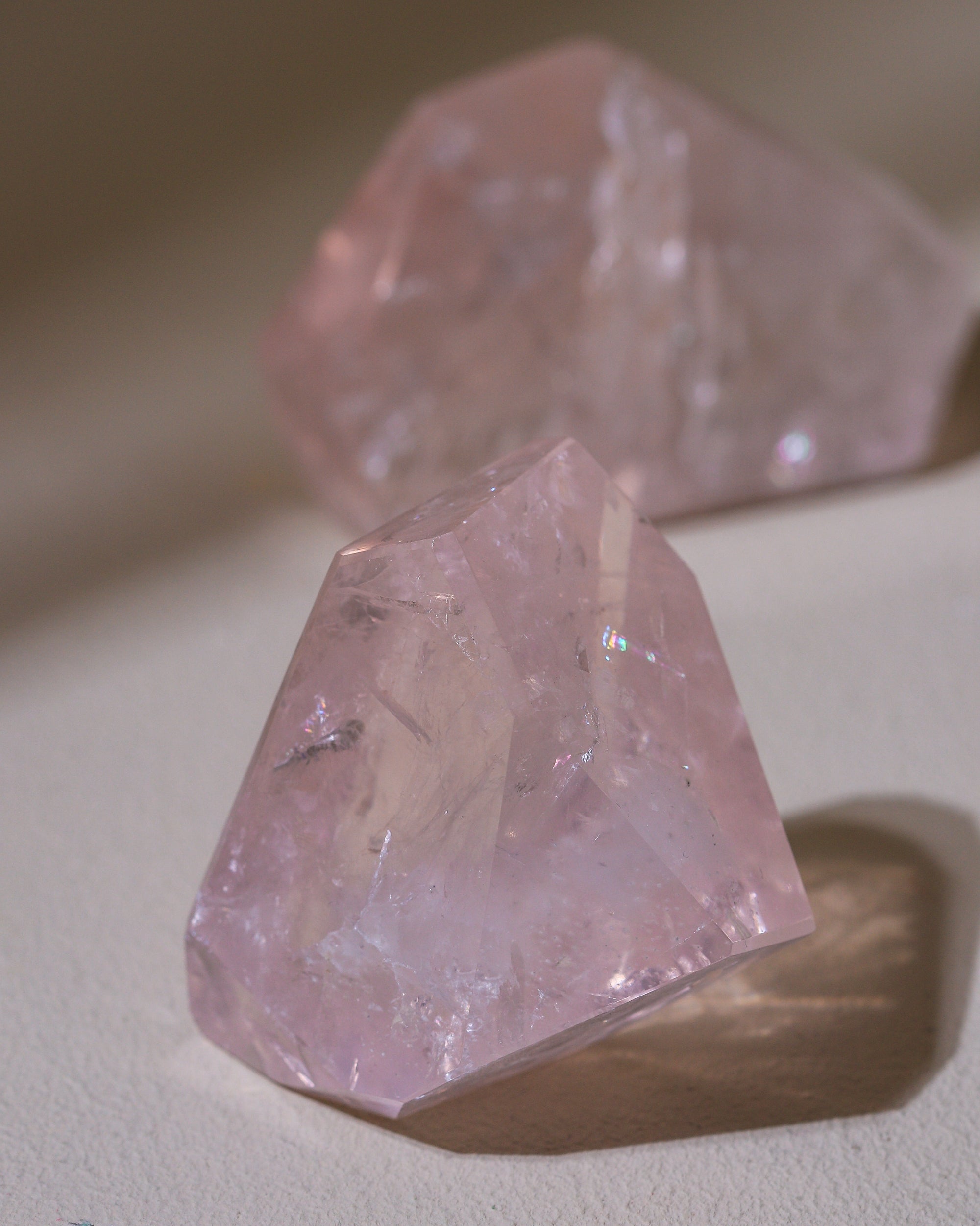 Rosenquarz Freiform ("Dream Rose Quartz")