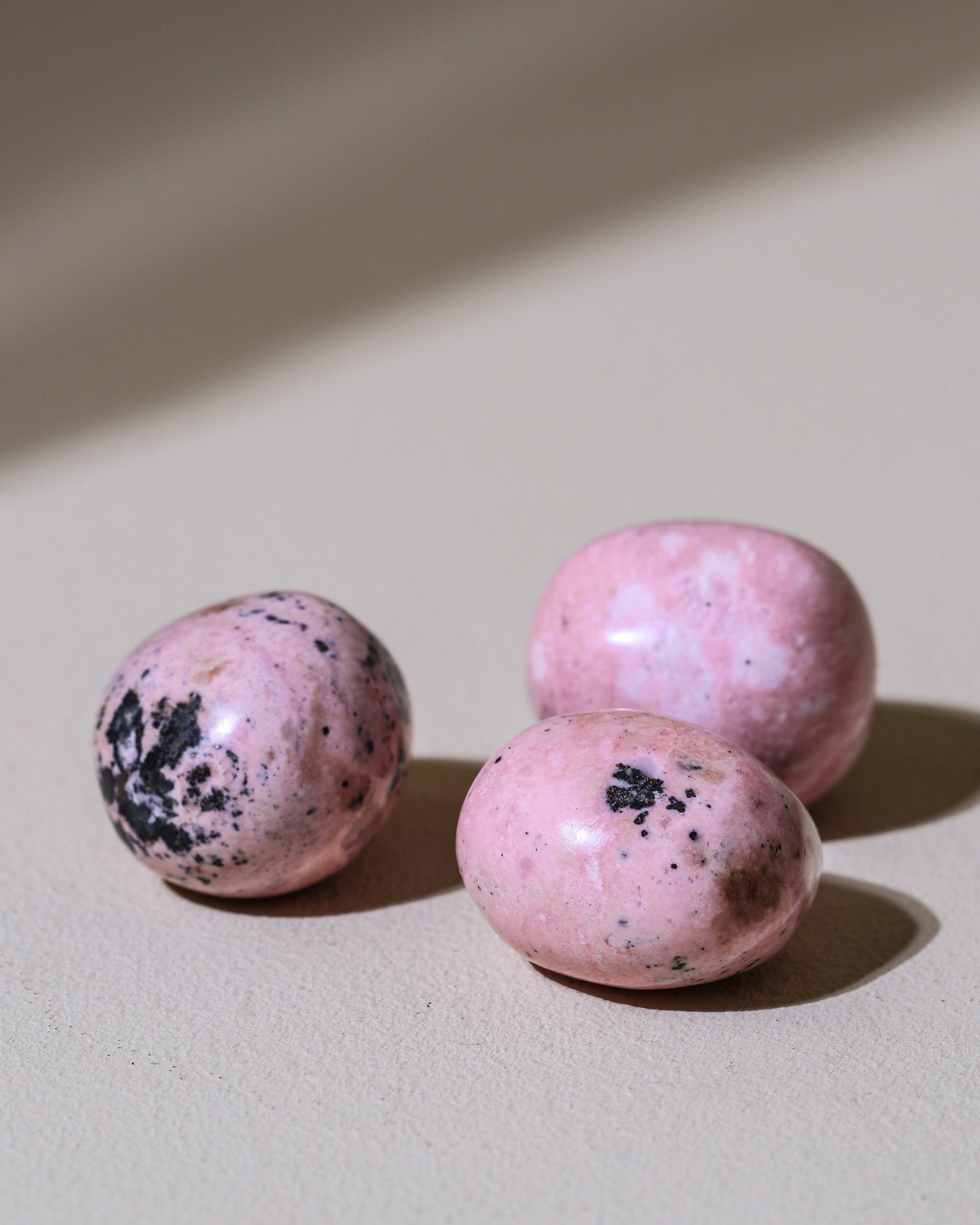 Rhodonite pocket stone