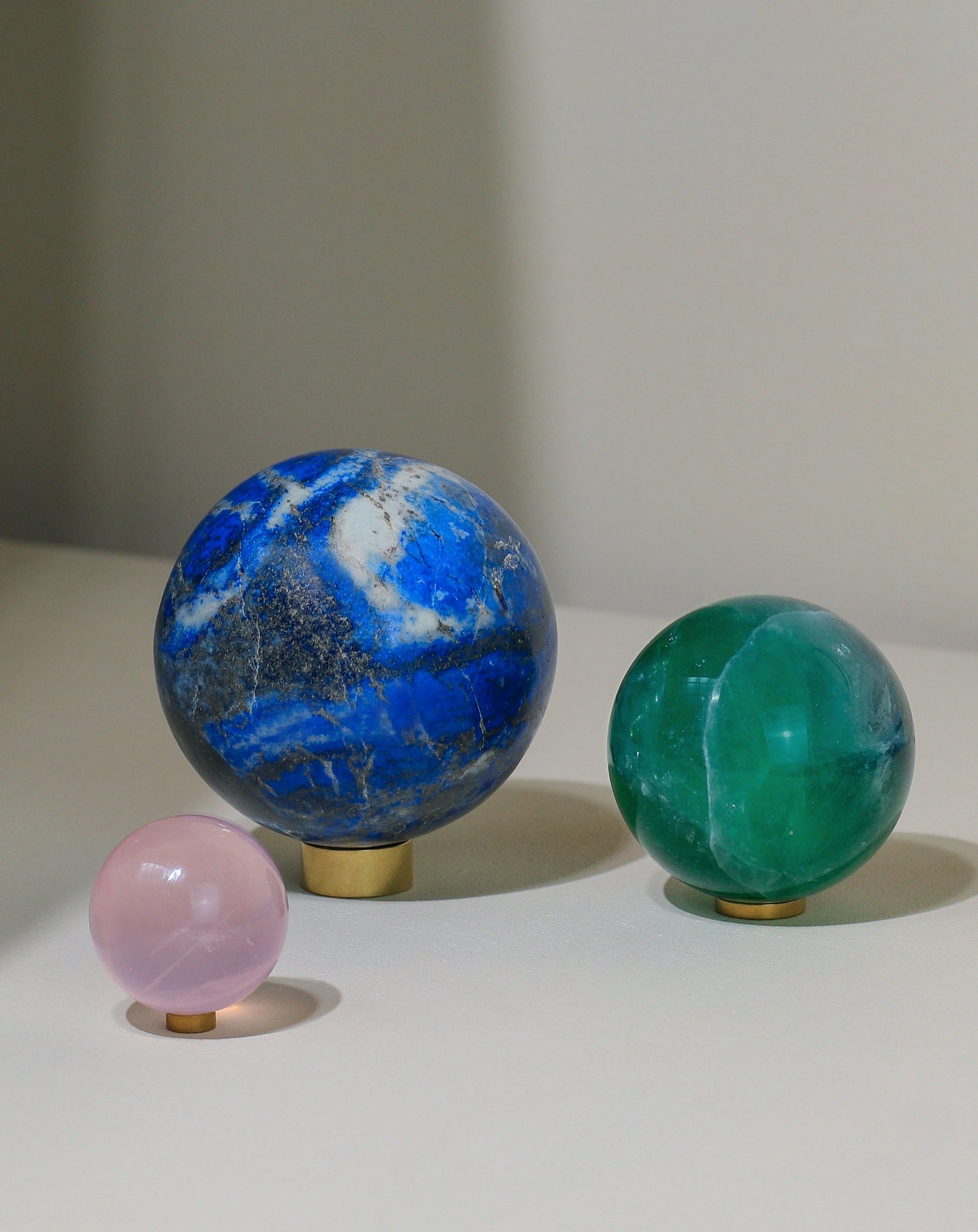 Brass sphere holder 