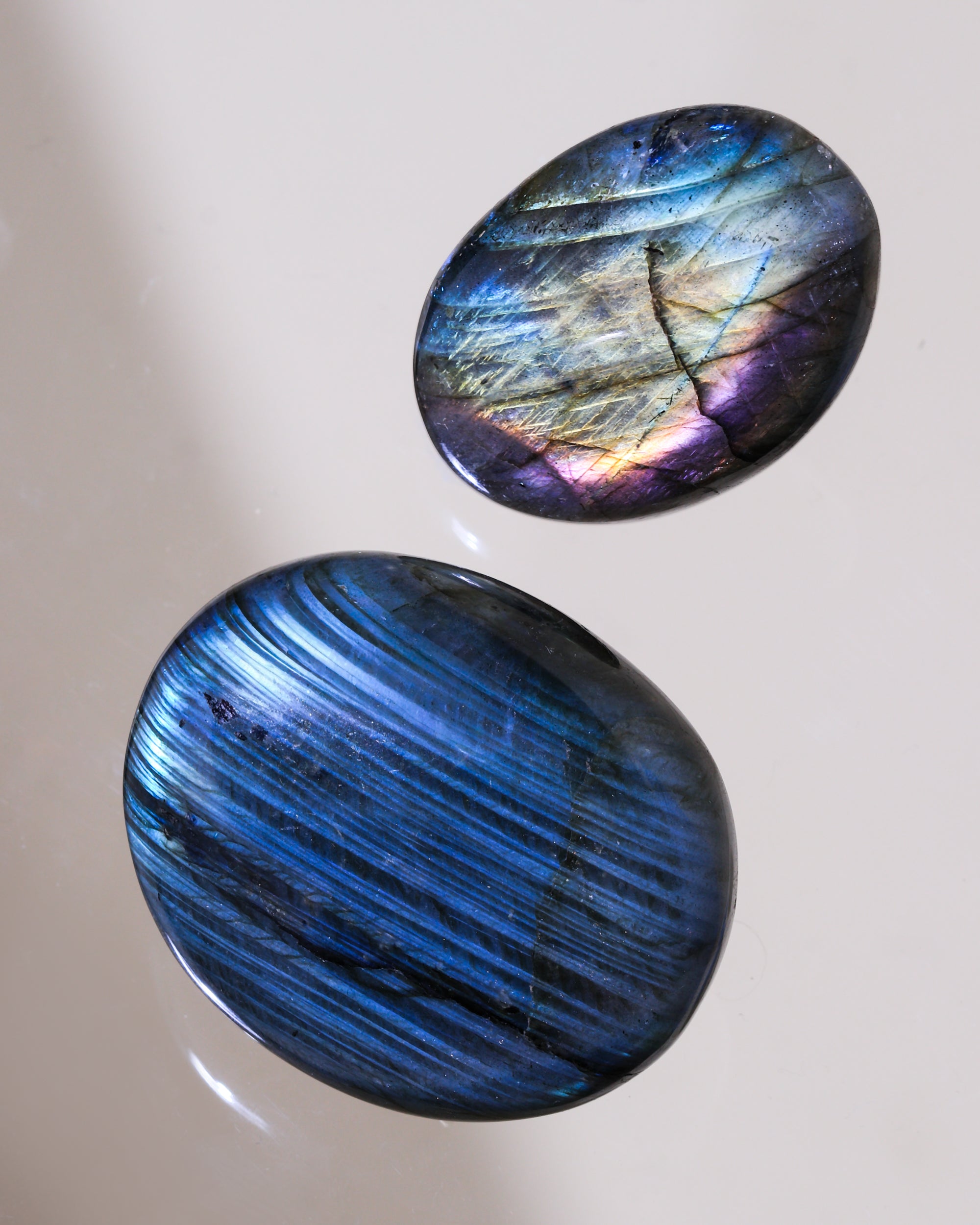 Labradorite Palmstone