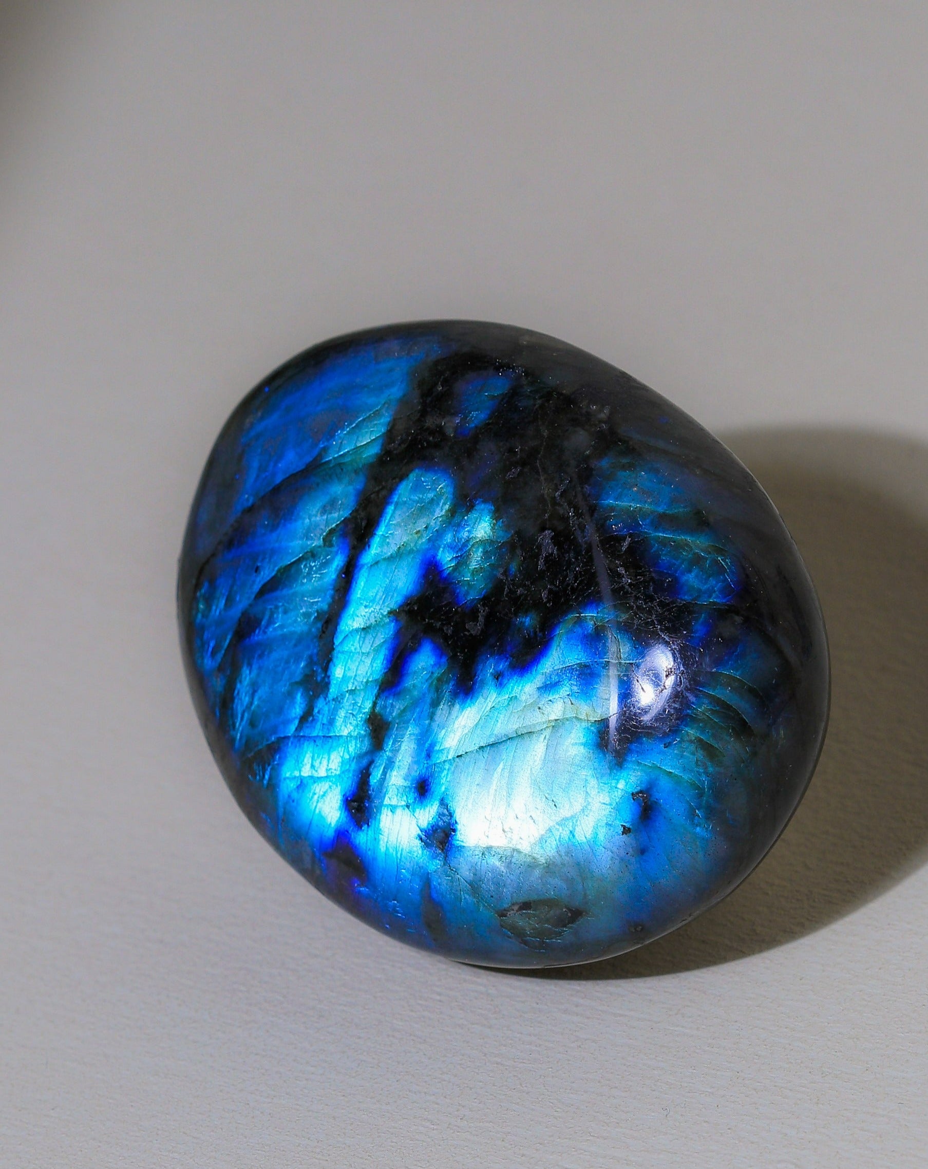 Labradorite Palmstone