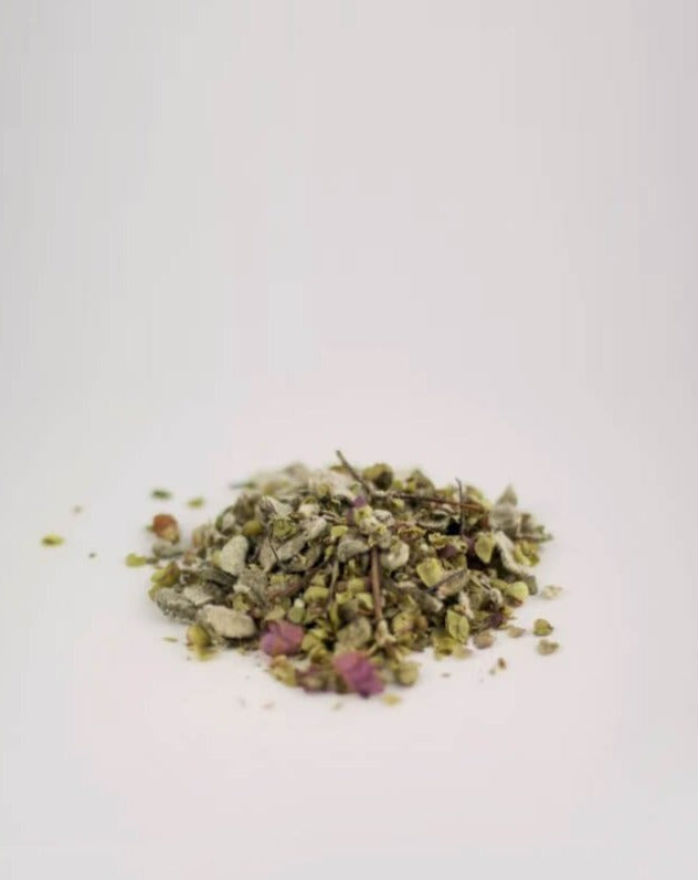Love herbal tea + rose quartz 