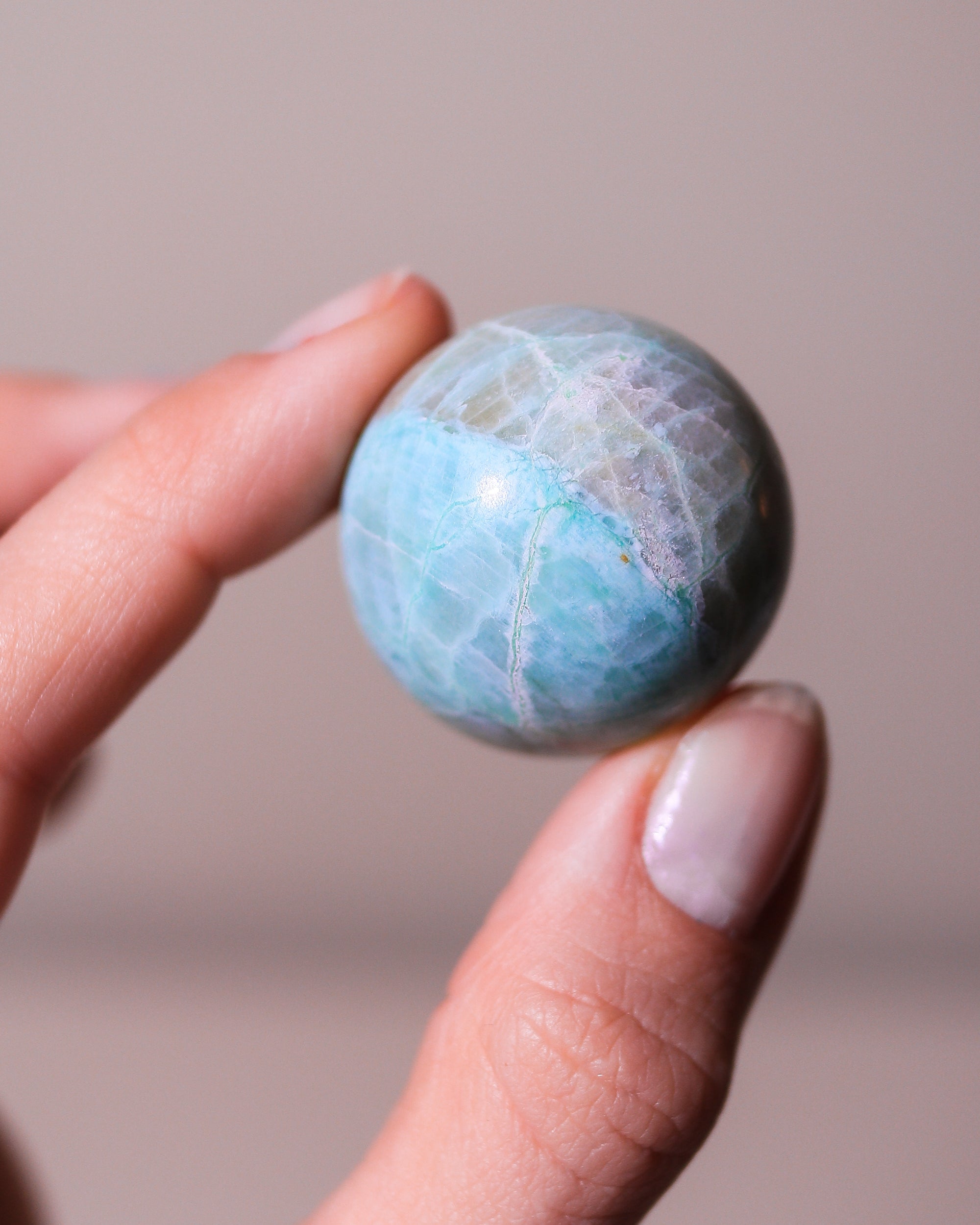 Mini grüner Mondstein Kugel