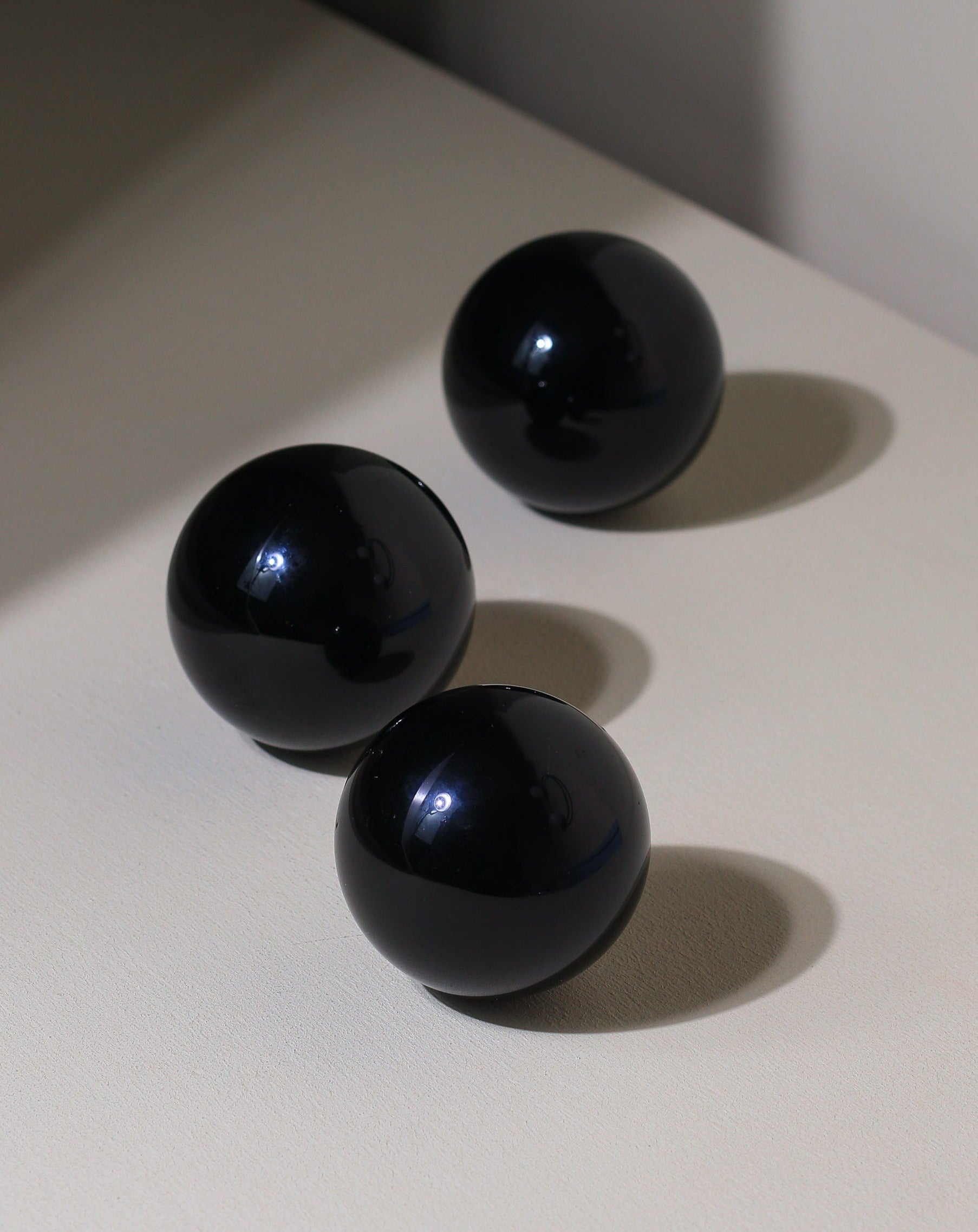 Mini Obsidian sphere