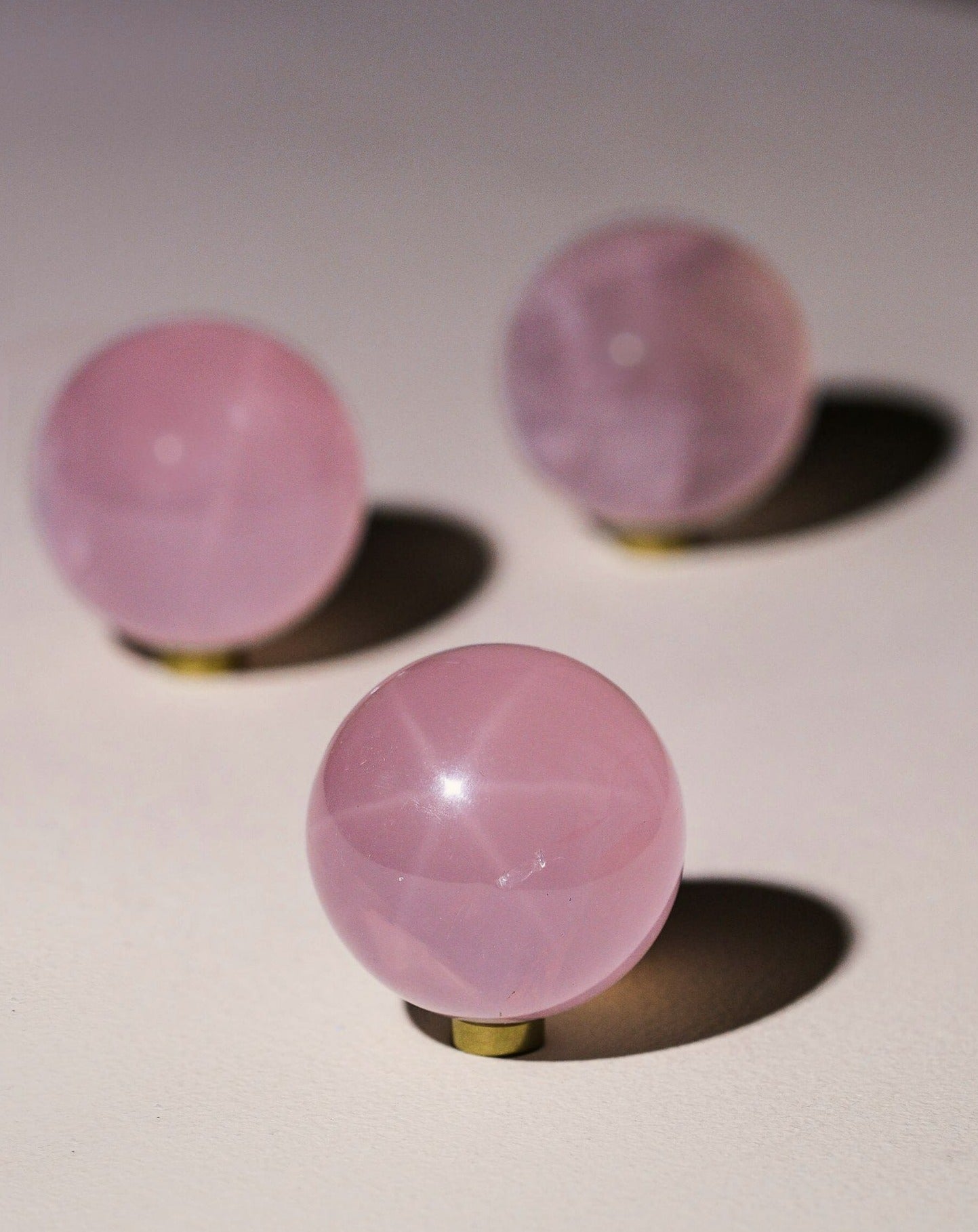 Mini Rose Quartz sphere (Star Rose Quartz)